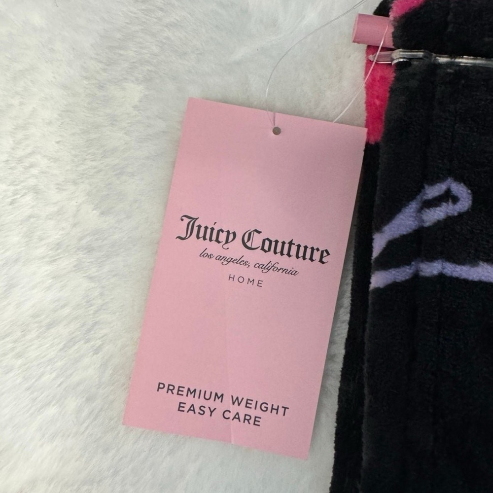 *NEW* Juicy Couture Crowns and Heart Black Throw Blanket - Picture 5 of 8